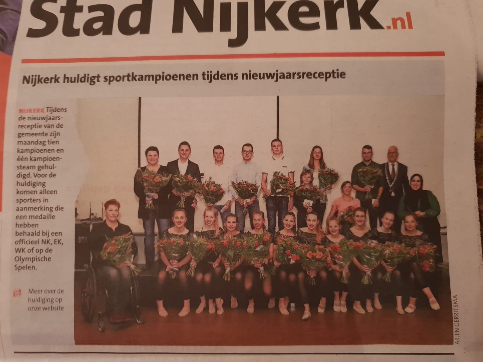 Suéla Ruitinga  gehuldigd door burgemeester