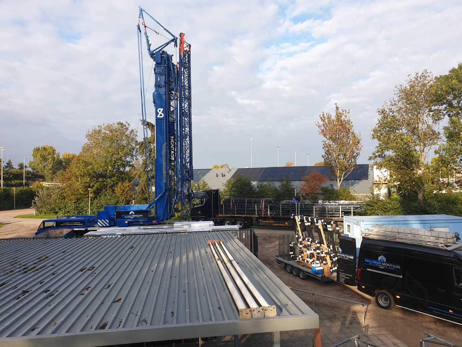 Het clubgebouw, we zijn aan het opbouwen